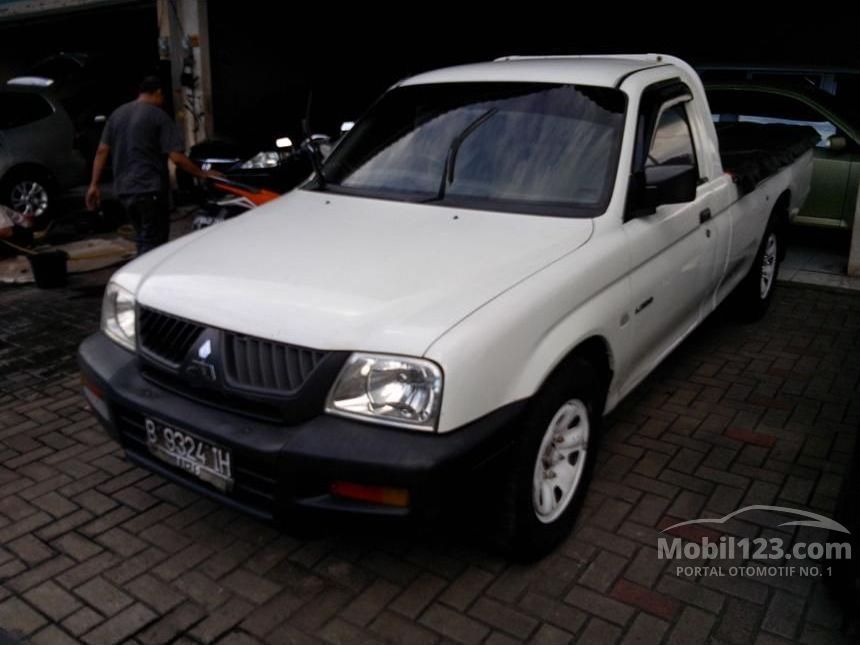 Jual Mobil Mitsubishi Strada 2005 2 5 Di Banten Manual Double