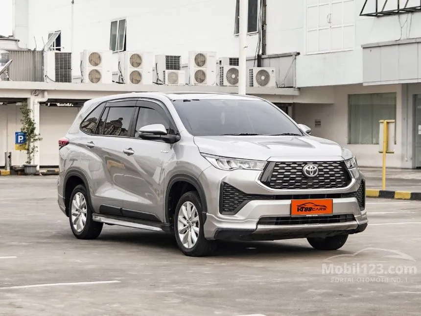 2023 Toyota Kijang Innova Zenix V HV Modellista (Premium Color) MPV