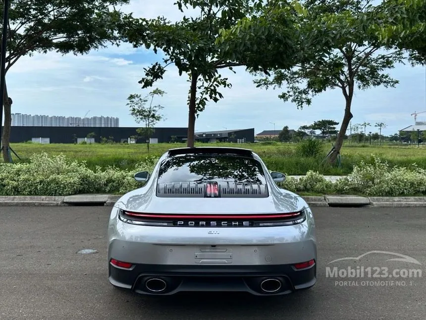 2025 Porsche 911 Carrera Coupe