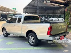 2013 Toyota HILUX VIGO 2.5 Champ J Smart Cab Pickup