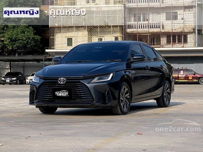 2022 Toyota Yaris Ativ Smart Sedan
