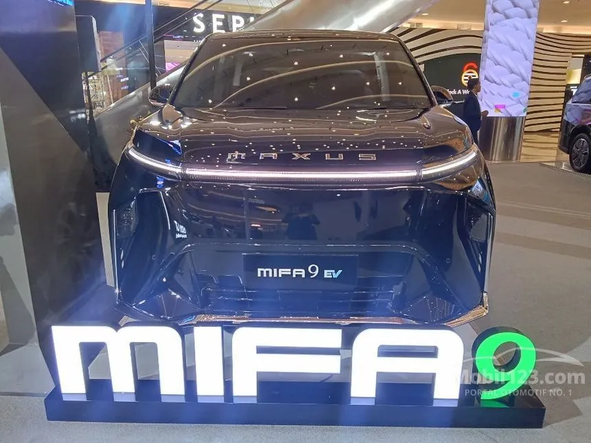 2026 MAXUS MIFA-9 Premium MPV