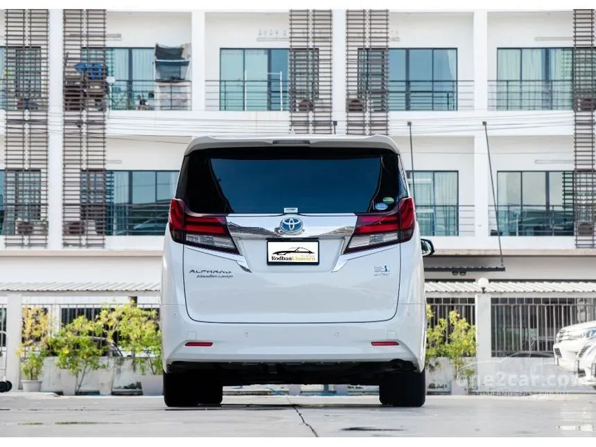 2015 Toyota Alphard Executive Lounge HYBRID E-Four Van