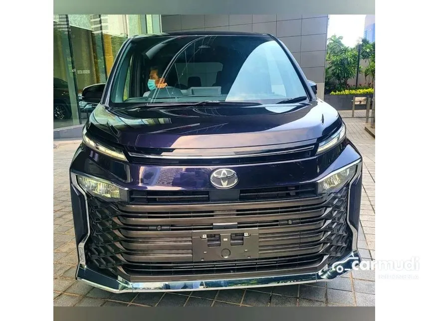 2022 Toyota Voxy Wagon