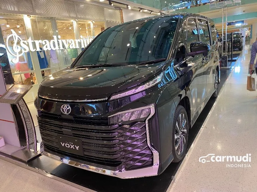 2024 Toyota Voxy Van Wagon