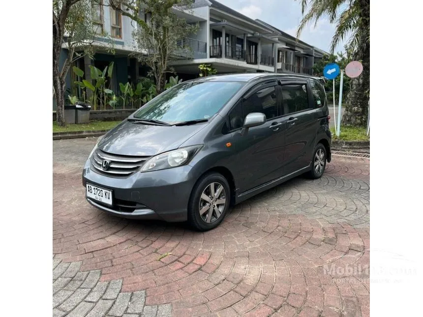 2010 Honda Freed Power Sliding Door MPV
