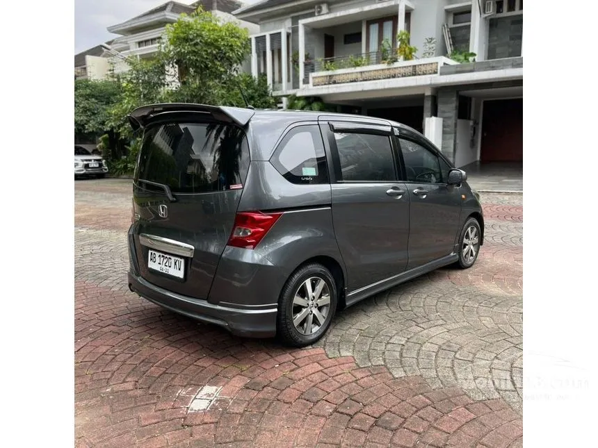 2010 Honda Freed Power Sliding Door MPV