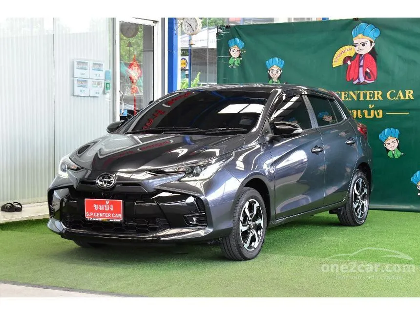2023 Toyota YARIS Premium Hatchback