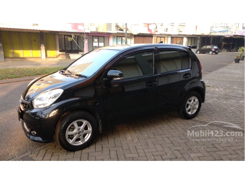 Jual Mobil  Daihatsu  Sirion  2012 D FMC DELUXE 1 3 di Jawa  