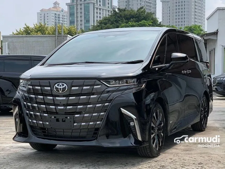 2024 Toyota Alphard HEV MPV