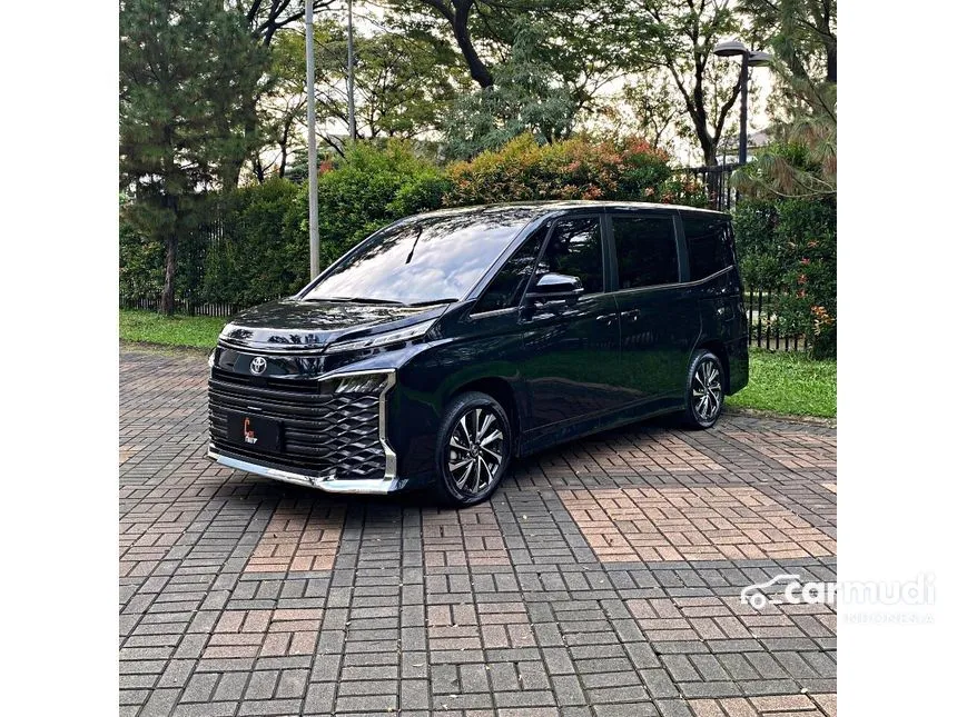 2023 Toyota Voxy Van Wagon