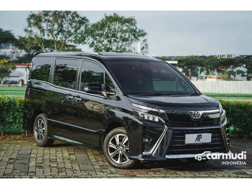2019 Toyota Voxy MPV