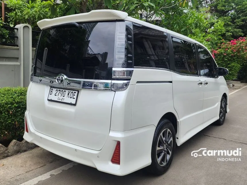 2019 Toyota Voxy MPV