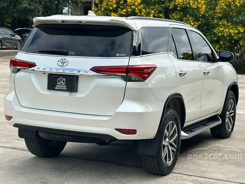 2018 Toyota FORTUNER V SUV
