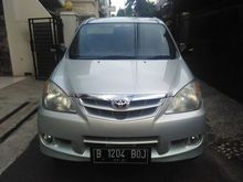 Toyota Avanza tipe E Manual 2011 Silver Metallic Mulus Nego