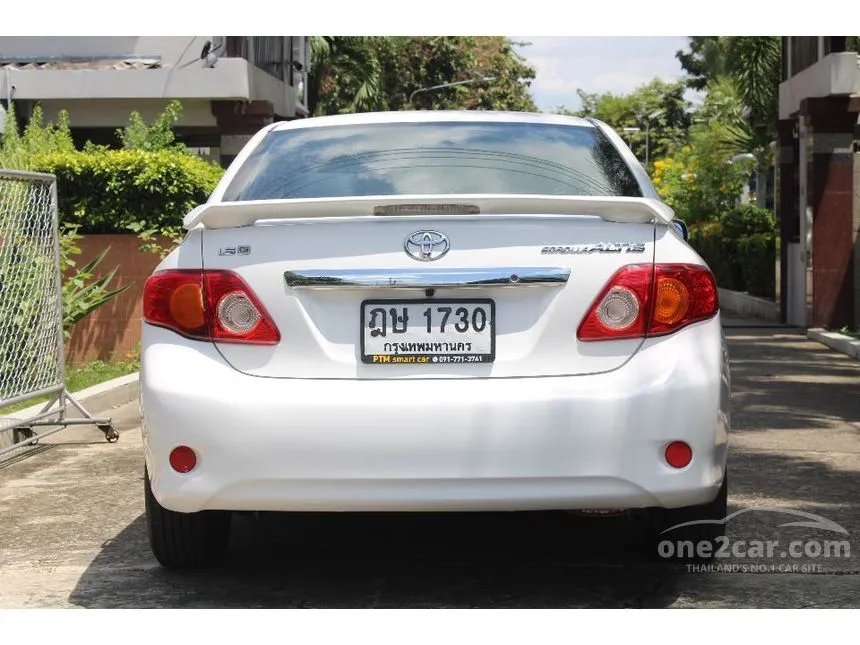 2010 Toyota Corolla Altis G Sedan