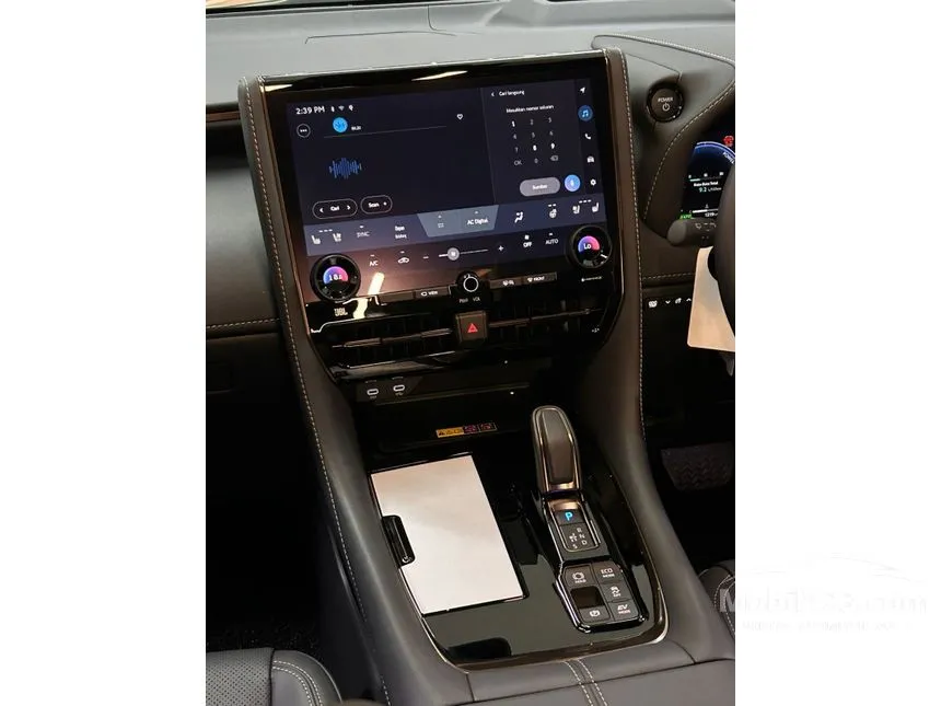 2024 Toyota Alphard HEV Modelista MPV