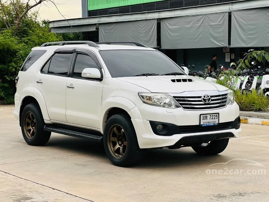 2012 Toyota FORTUNER V SUV
