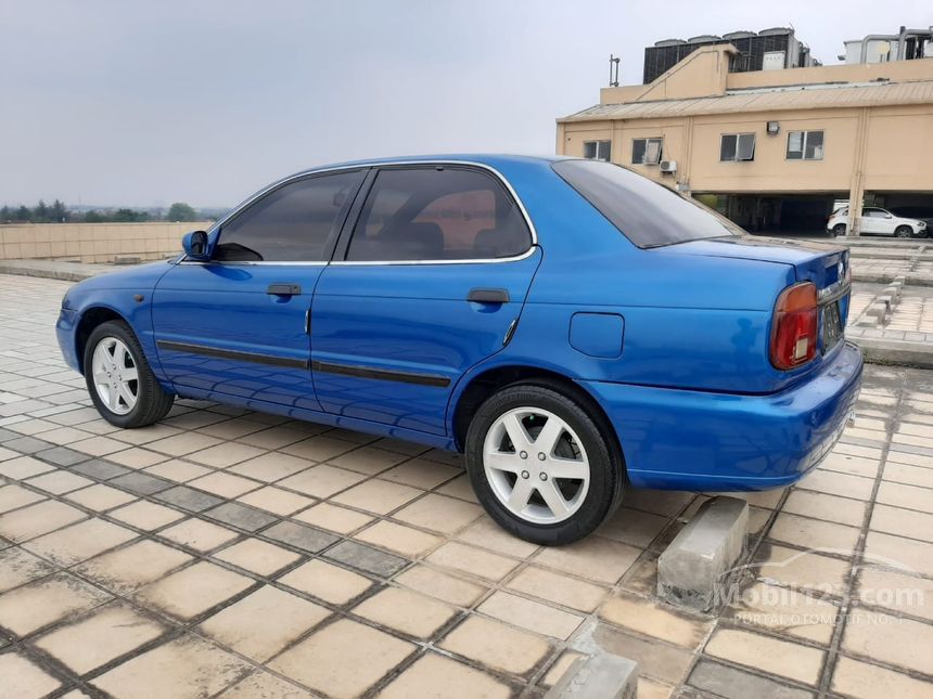 Suzuki baleno 2001