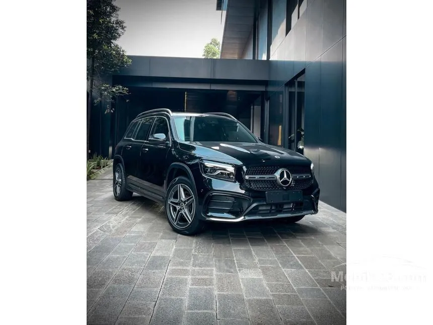 2025 Mercedes-Benz GLB200 Progressive Line SUV