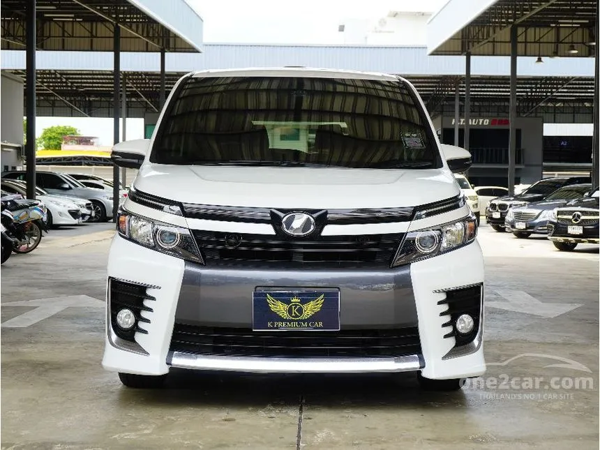 2016 Toyota VOXY ZS Van