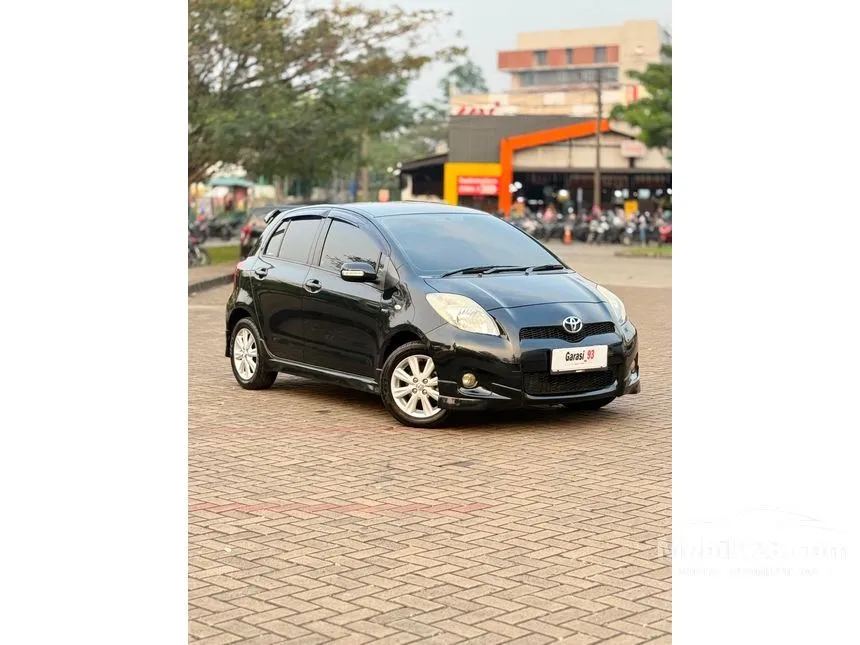 2012 Toyota Yaris E Hatchback