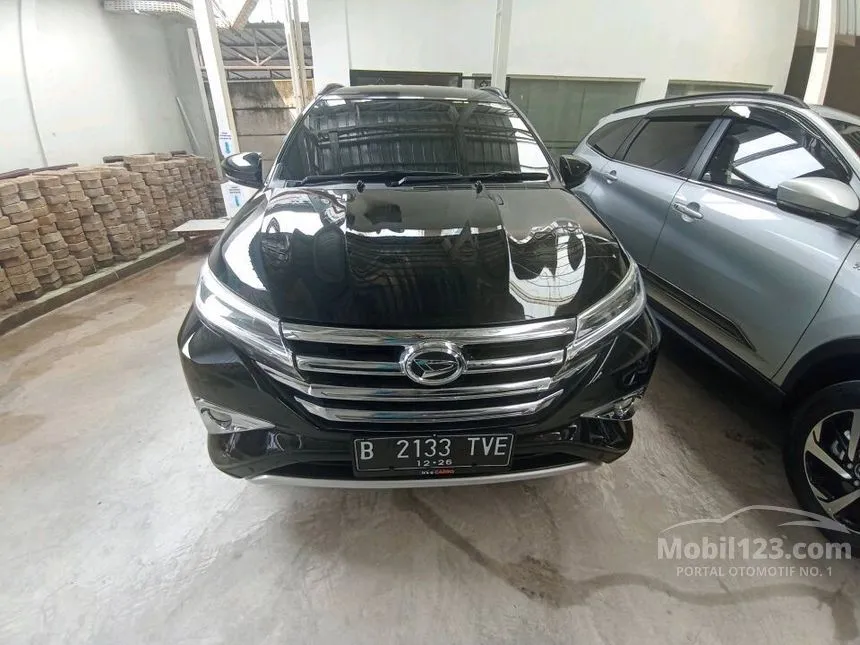 Jual Mobil Daihatsu Terios 2018 R 1.5 di Jawa Timur Automatic SUV Hitam Rp 183.000.000