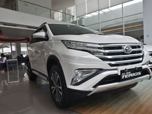 PROMO AKHIR TAHUN Daihatsu Terios 1.5 R Deluxe SUV
