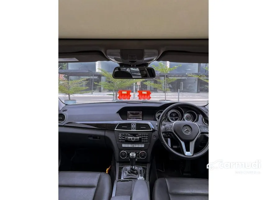 2013 Mercedes-Benz C300 Avantgarde Sedan