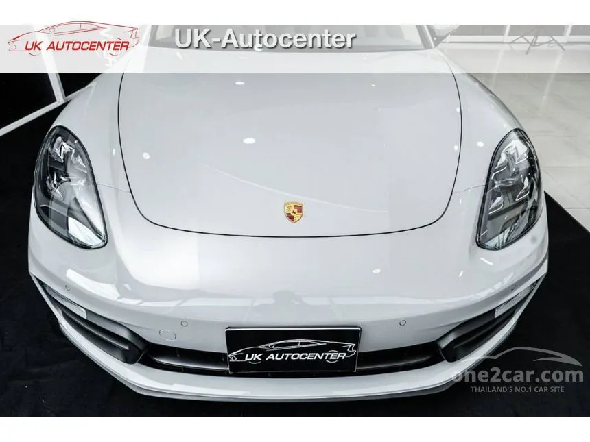 2022 Porsche Panamera 4 E-Hybrid Platinum Edition Sedan