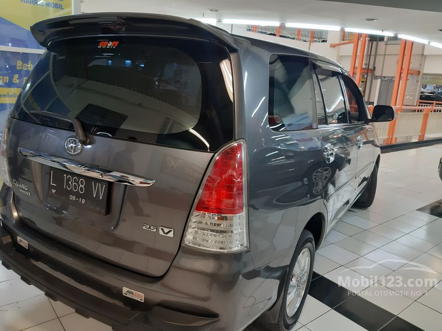 Jual Mobil Toyota Kijang Innova 2009 V 2.5 di Jawa Timur Automatic MPV ...