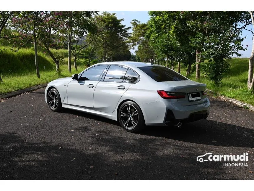 2023 BMW 320i M Sport Sedan