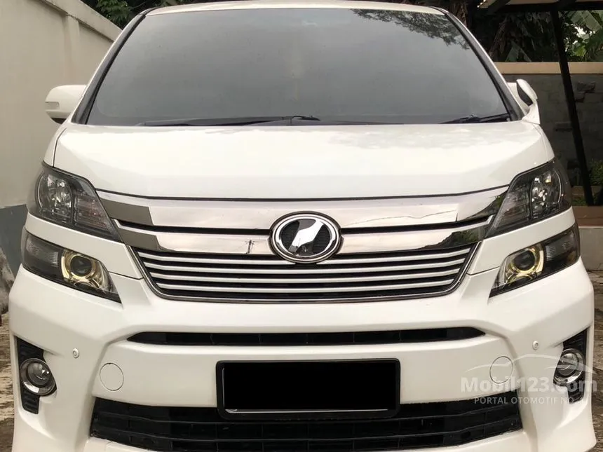 2013 Toyota Vellfire Z Van Wagon