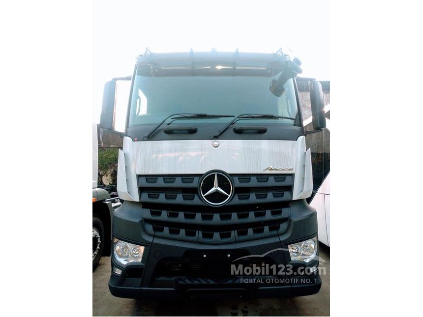 Jual Mobil Mercedes Benz Arocs 2019 2536 L 12 8 Di Dki Jakarta Automatic Trucks Putih Rp 2 389 000 000 6430510 Mobil123 Com