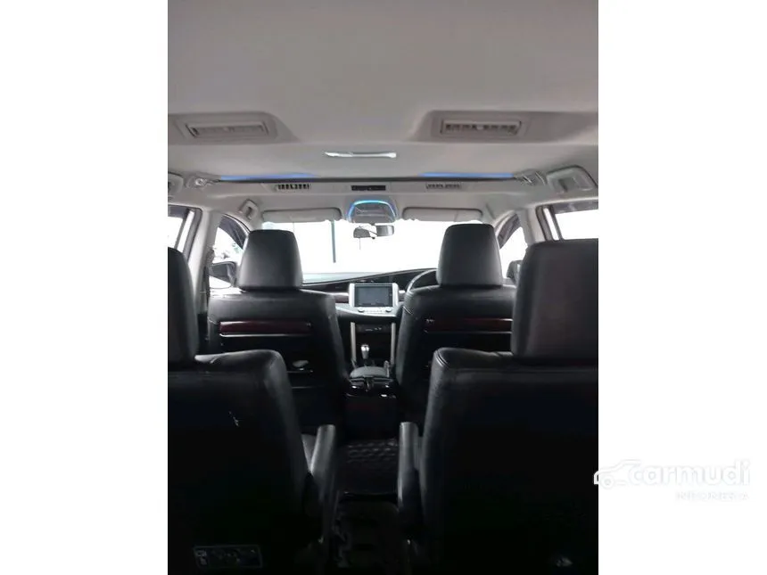 2017 Toyota Innova Venturer Wagon