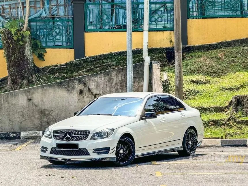 2014 Mercedes-Benz C200 CGI AMG Bodystyling Sedan