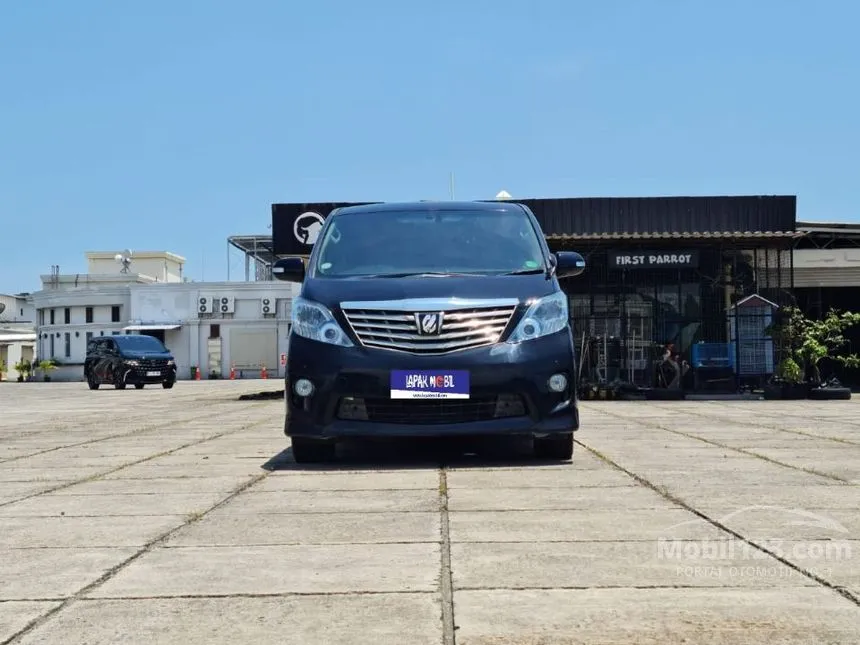 2011 Toyota Alphard S MPV