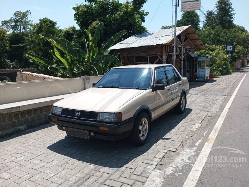Jual Mobil Toyota Corolla 1984 1.3 di Jawa Timur Manual Sedan Coklat Rp 27.000.000