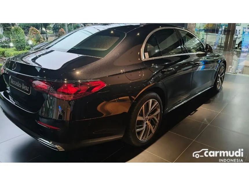 2025 Mercedes-Benz E200 Exclusive Line Sedan