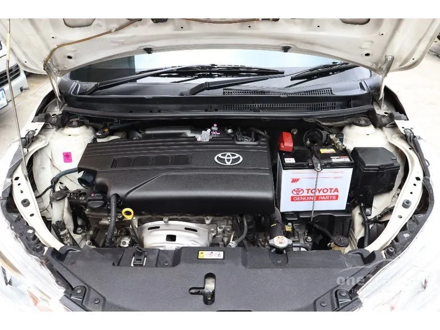 2018 Toyota YARIS J Hatchback
