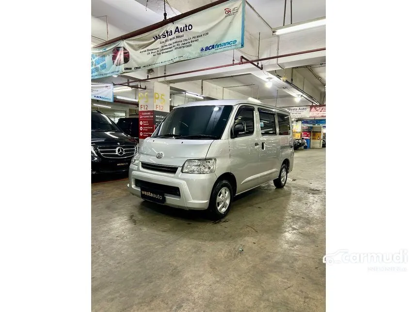 2015 Daihatsu Gran Max Mini Bus D PS Van