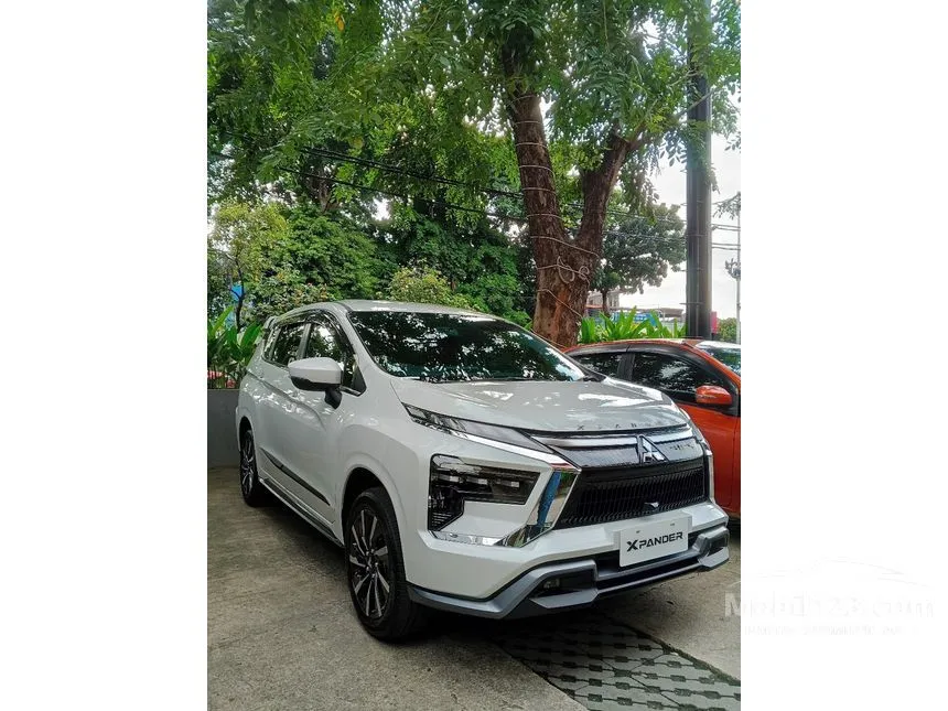 2026 Mitsubishi Xpander Ultimate (Quartz White Pearl) MPV
