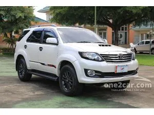 2015 Toyota Fortuner 3.0 (ปี 12-15) V 4WD SUV AT