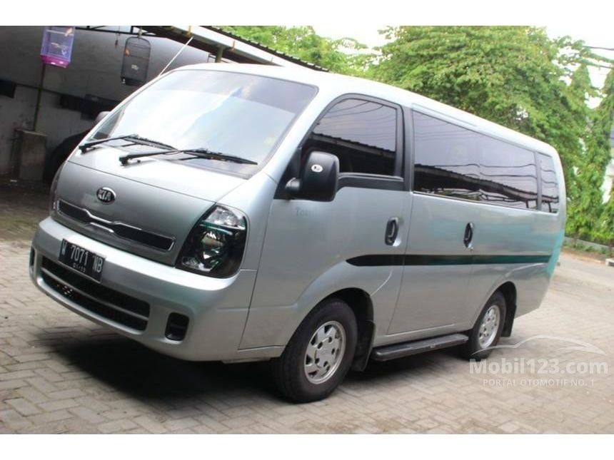 Jual Mobil KIA Travello 2014 Option 2 2.7 di Jawa Timur Jual Mobil KIA Travello 2014 Option 2 2.7 di Jawa Timur