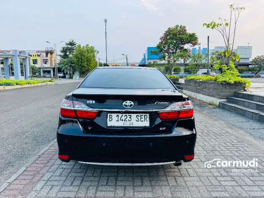 2014 Toyota Camry V Sedan
