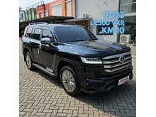 2023 Toyota Land Cruiser 3.3 300 VX-R 70th Anniversary SUV Black on Black LC 300 VXR Hitam