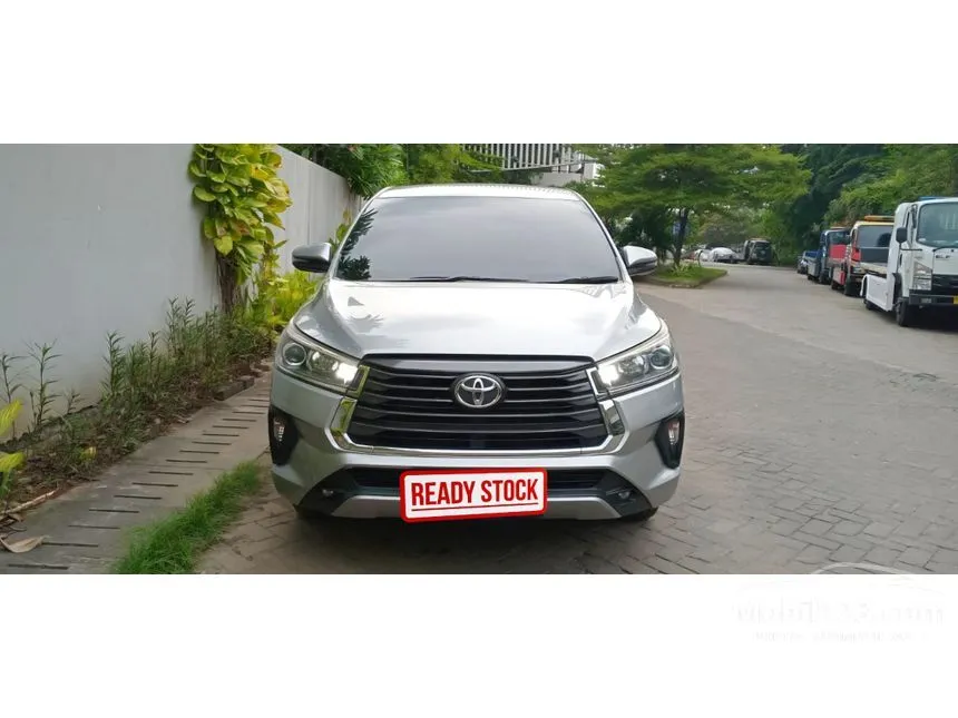 2021 Toyota Kijang Innova V MPV