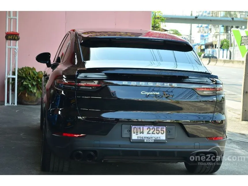 2022 Porsche CAYENNE E-Hybrid Coupe SUV