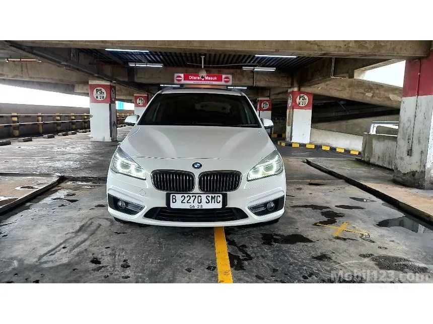 Jual Mobil BMW 218i 2015 Luxury 1.5 di DKI Jakarta Automatic SUV Putih Rp 330.000.000