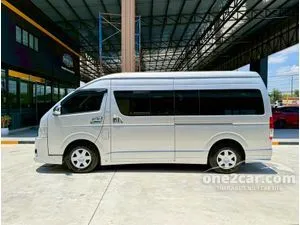 2010 Toyota HIACE 2.5 D4D Van